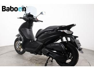 Piaggio Beverly 350 Sport Touring ABS picture 4