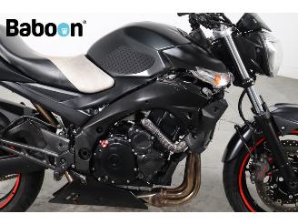 Suzuki  GSR 600 picture 11