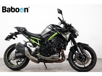 krockskadad bil motor Kawasaki Z 900  2020/2