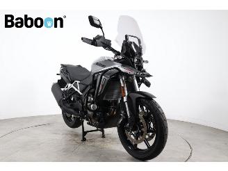Suzuki  V-Strom 800 picture 2