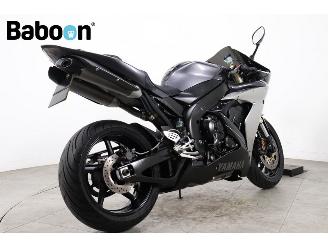 Yamaha  YZF-R1 picture 8