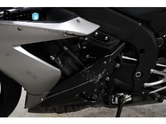 Yamaha  YZF-R1 picture 14