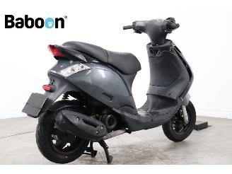 Piaggio  Zip 45KM picture 8