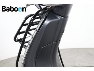 Vespa  Sprint 25KM picture 11