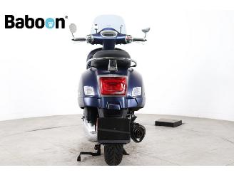 Vespa  GTS 300 Super HPE picture 7