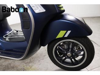 Vespa  GTS 300 Super HPE picture 16