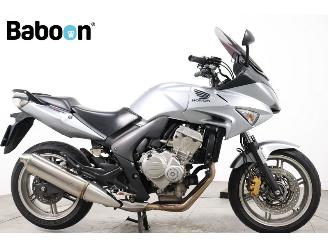 krockskadad bil motor Honda CBF 600 SA 2008/3
