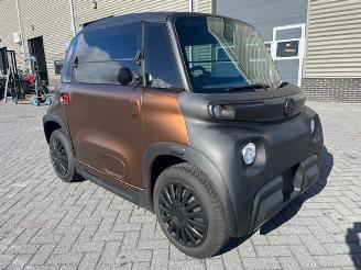 krockskadad bil brommobiel Opel  Rocks-E Base 2025/10