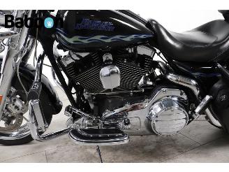 Harley-Davidson  FLHRSE3 CVO Road King picture 13
