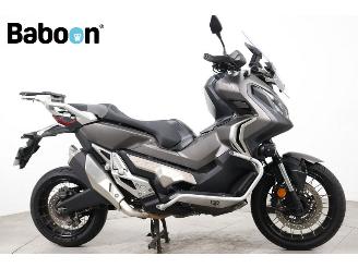 Honda  X-ADV picture 1