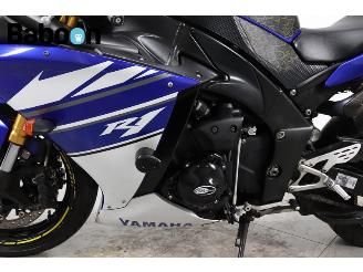 Yamaha  YZF-R1 picture 14
