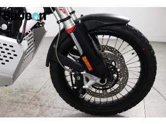 Husqvarna  Norden 901 Expedition picture 19