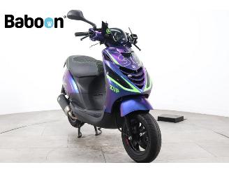 Piaggio  Zip 45KM picture 2