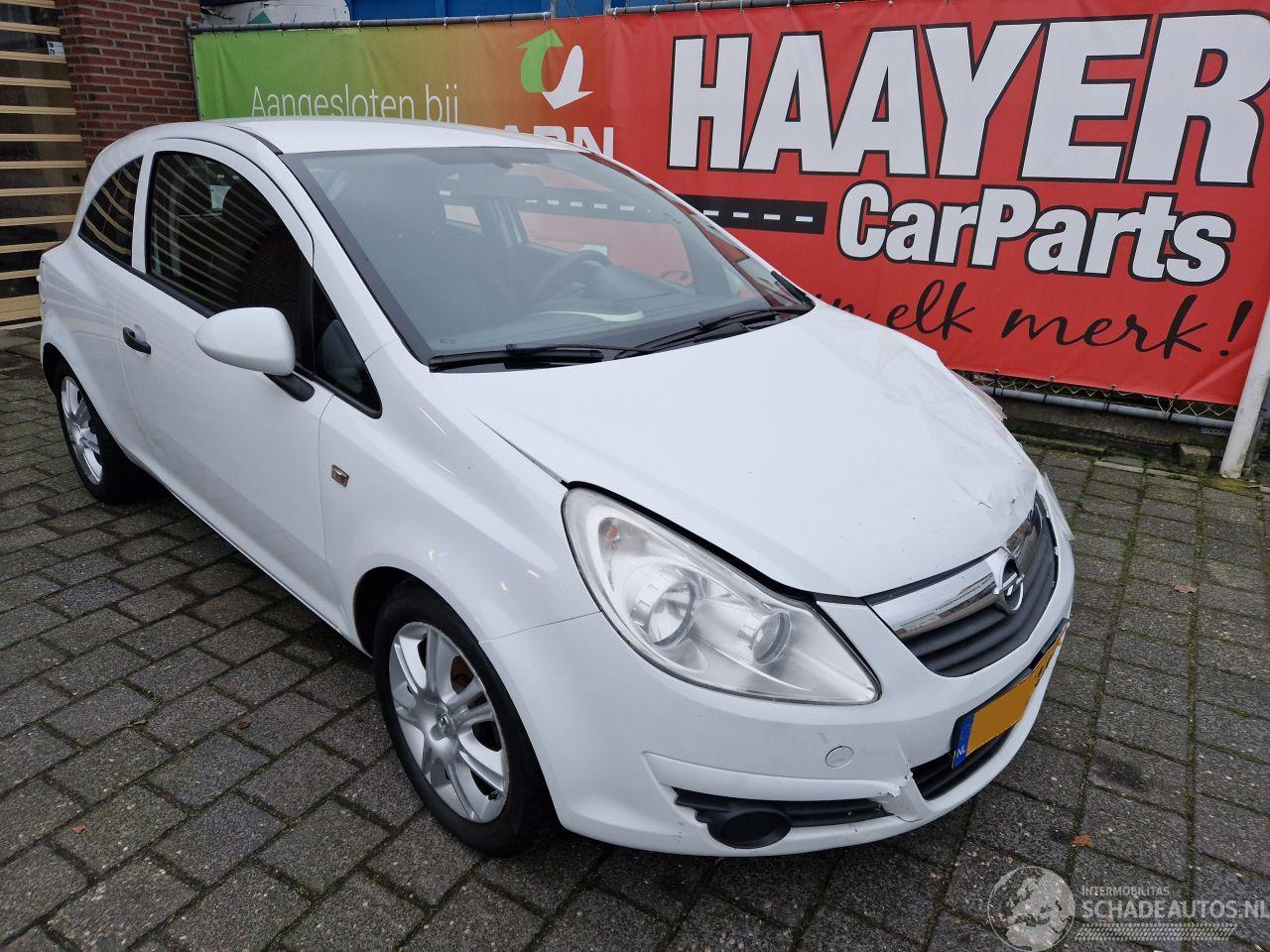 Opel Corsa 1.2 16v essentia