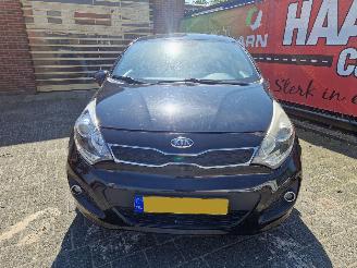 Kia Rio 1.1 cdri plus pack picture 6