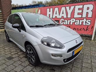 damaged passenger cars Fiat Punto 1.2 pop AIRCO 2013/8