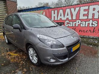 Auto incidentate Renault Grand-scenic 1.4 tce celsium 2011/1