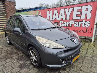 krockskadad bil auto Peugeot 207 1.4 vti xs AIRCO 2008/4