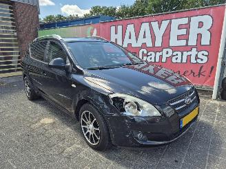 Schadeauto Kia Cee d 1.4 x-ecutive ISG 2009/6