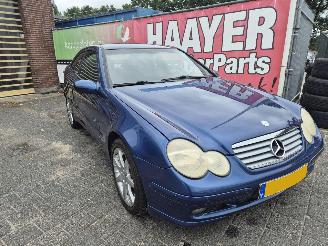 škoda osobní automobily Mercedes C-klasse sportcoupe 180 2002/4