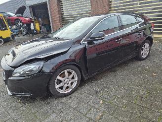 Volvo V-40 2.0 d2 R-Design business picture 5