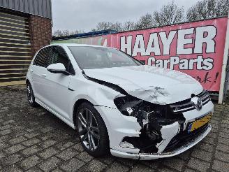  Volkswagen Golf 1.4 TSI Business edition R connected 2015/11