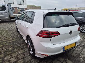 Volkswagen Golf 1.4 TSI Business edition R connected picture 4