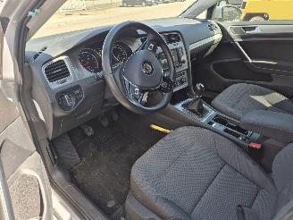 Volkswagen Golf 1.0 tsi comfortline picture 10