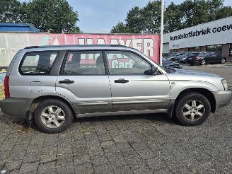 Subaru Forester 2.0 AWD x picture 2