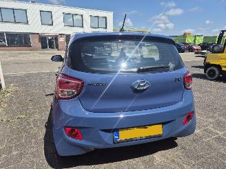 Hyundai I-10 1.0i i-motion comfort picture 4