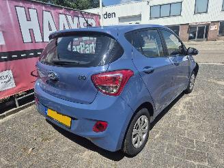 Hyundai I-10 1.0i i-motion comfort picture 3