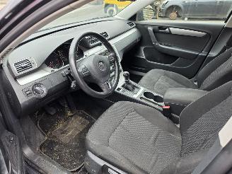 Volkswagen Passat 1.6 TDI Bluemotion executive edition picture 9