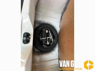 Volkswagen Up! Up! (121), Hatchback, 2011 1.0 12V 60 picture 9