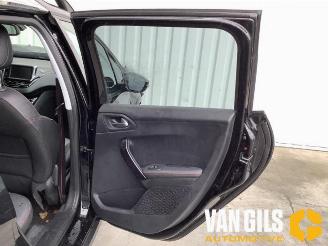 Peugeot 2008 2008 (CU), MPV, 2013 / 2019 1.2 12V e-THP PureTech 110 picture 14