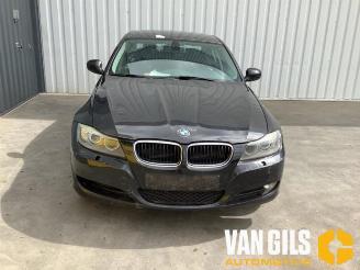 Sloopauto BMW 3-serie 3 serie (E90), Sedan, 2005 / 2011 318i 16V 2011/1