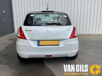 Vrakbiler auto Suzuki Swift Swift (ZA/ZC/ZD), Hatchback, 2010 / 2017 1.2 16V 2011/2