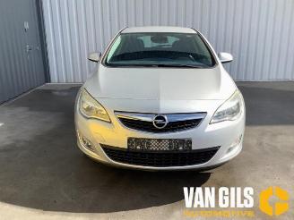  Opel Astra Astra J (PC6/PD6/PE6/PF6), Hatchback 5-drs, 2009 / 2015 1.4 Turbo 16V 2011/6