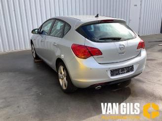 Opel Astra Astra J (PC6/PD6/PE6/PF6), Hatchback 5-drs, 2009 / 2015 1.4 Turbo 16V picture 6