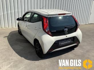 Toyota Aygo Aygo (B40), Hatchback, 2014 1.0 12V VVT-i picture 2