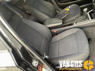 BMW 1-serie 1 serie (E87/87N), Hatchback 5-drs, 2003 / 2012 118i 16V picture 11