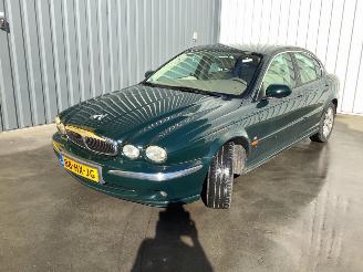 Jaguar X-type 2.5 V6 picture 2