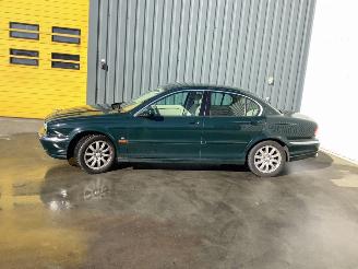 Auto incidentate Jaguar X-type 2.5 V6 2002/1