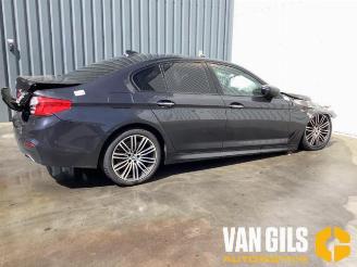 Coche siniestrado BMW 5-serie 5 serie (G30), Sedan, 2016 540i xDrive 3.0 TwinPower Turbo 24V 2017/2