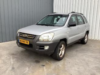 damaged passenger cars Kia Sportage  2005/5