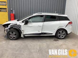 Vrakbiler auto Renault Clio Clio IV Estate/Grandtour (7R), Combi 5-drs, 2012 / 2021 0.9 Energy TCE 12V 2015/1