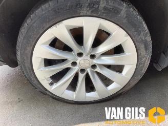 Tesla Model X Model X, SUV, 2013 / 2026 EV AWD picture 6