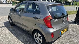 Kia Picanto  picture 8