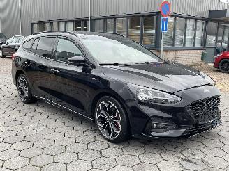 Schadeauto Ford Focus 1.5TDCI AUTOM, ST Line 2019/4