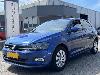 damaged passenger cars Volkswagen Polo 1.0 TSI Comfortline AUTOMAAT 2021/8