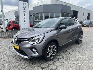 uszkodzony samochody osobowe Renault Captur 1.3 TCe 140 Initiale Paris 2023/9